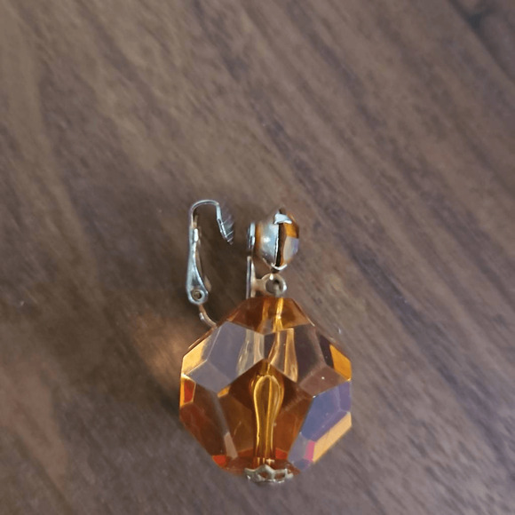 Grandma Clip On Gem Plastic Earrings - Picture 4 of 5